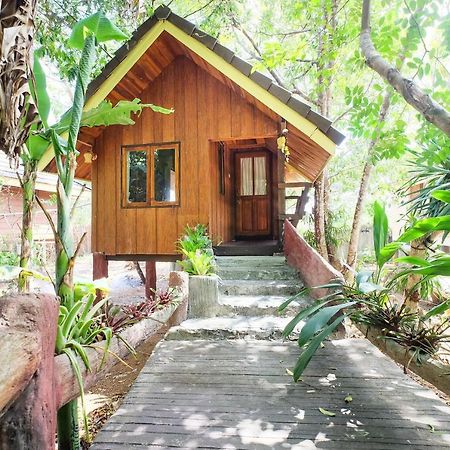 Oyo 604 Ruen Mai Horm Resort Trang Luaran gambar