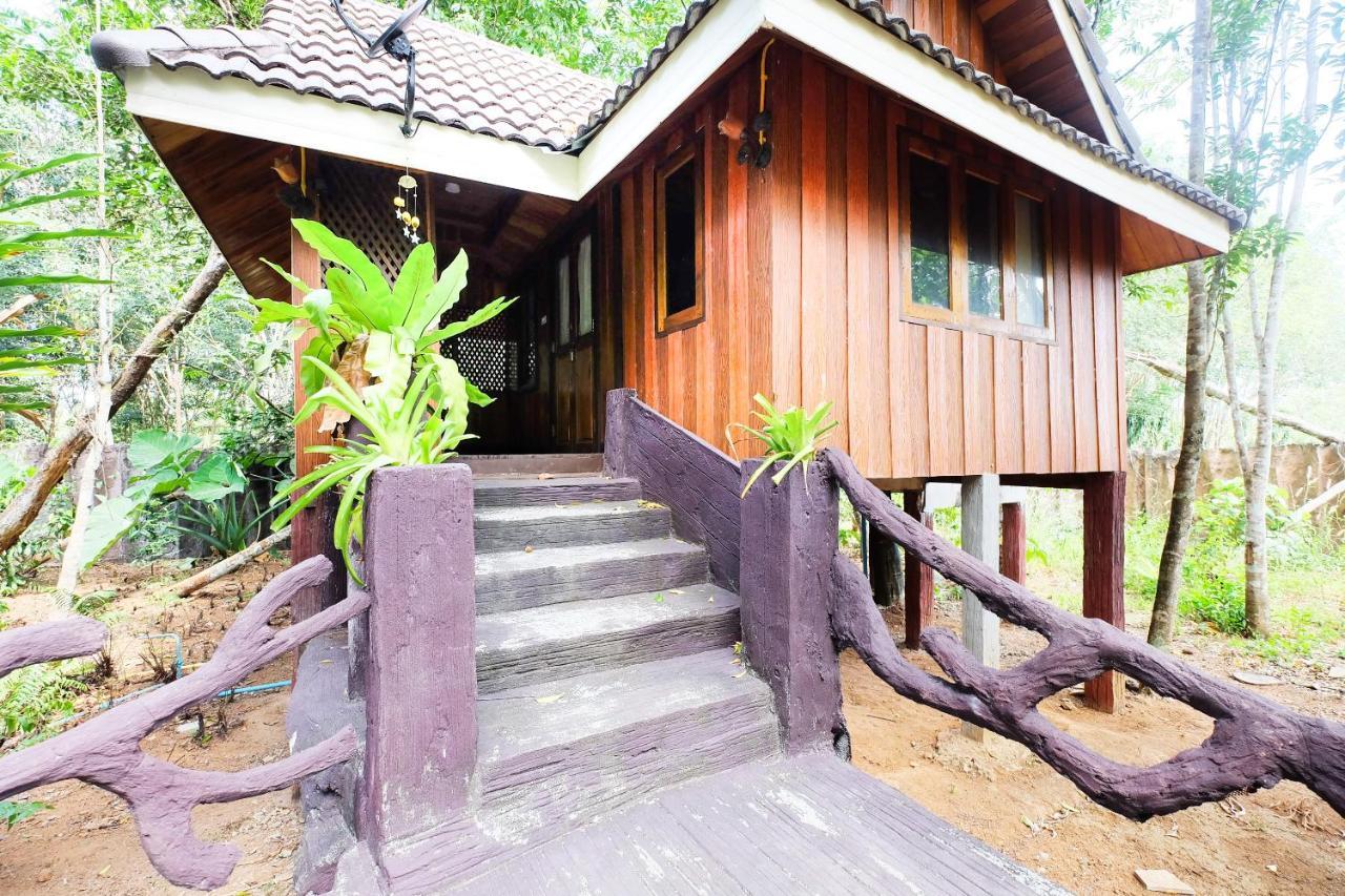 Oyo 604 Ruen Mai Horm Resort Trang Luaran gambar