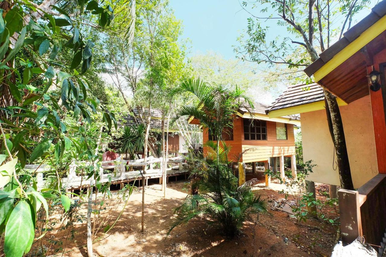 Oyo 604 Ruen Mai Horm Resort Trang Luaran gambar